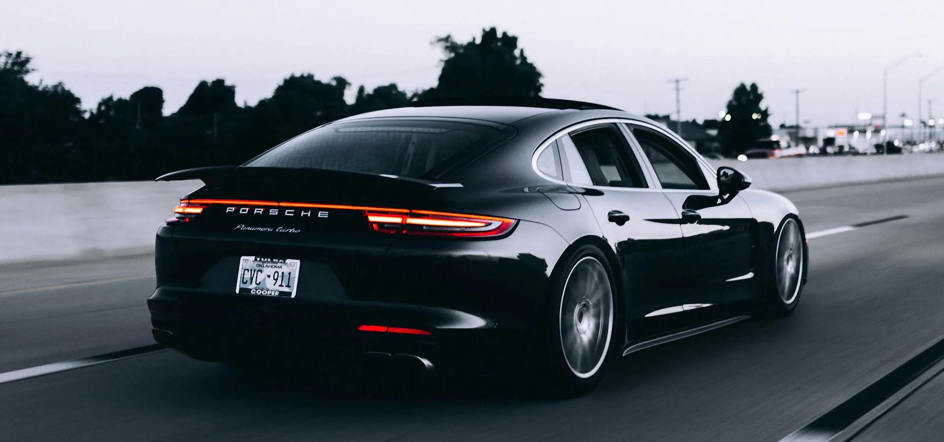 DetailMarque luxury car detailing directory